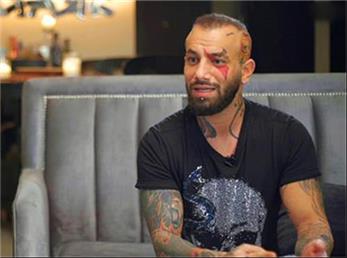 گلایه تلخ امیر تتلو : زندگی من را بی حجابی مادرم نابود کرد! + فیلم