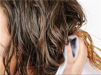 4 کار تا نابودی کامل موهای شما بعد از حمام