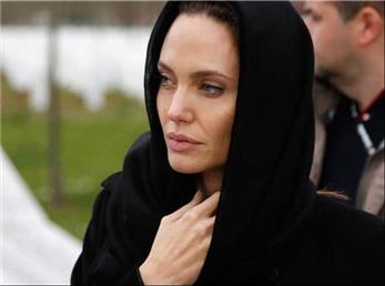 گفتگوی تصوری با آنجلینا جولی + فیلم