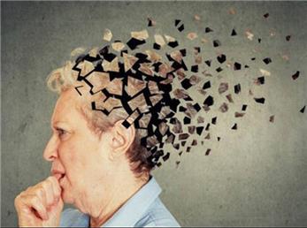 این عادات بد را کنار بگذارید تا آلزایمر نگیرید