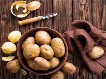 هرگز پوست سیب زمینی را دور نریزید