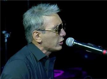 اتفاق عجیب برای یک ایرانی در کنسرت شادمهر! + فیلم