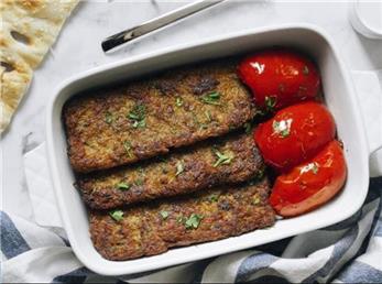 طرز تهیه کتلت گوشت ترد و لذیذ با سیب‌زمینی خام