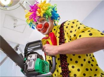 ایرلند به تعدادی دلقک نیاز دارد!