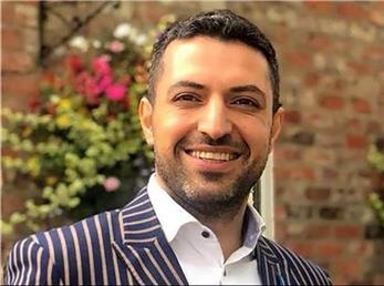 رقابت عجیب اشکان خطیبی با گلزار! + فیلم