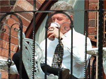 بیل کلینتون راهی بیمارستان شد