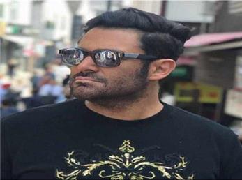 محمدرضا گلزار خودش را سوپر استار نامید + فیلم