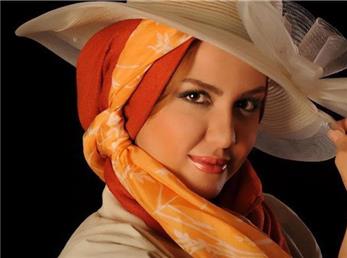 خوانندگی و کشف حجاب مجری زن صدا و سیما + فیلم