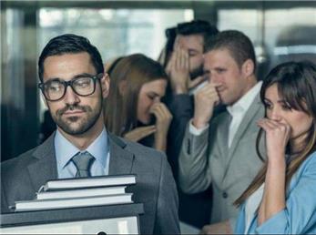 ۸ روش طبیعی برای از بین بردن بوی نامطبوع بدن