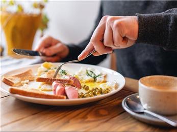 این بیماری مرگبار با تنها غذا خوردن به سراغتان می‌آید