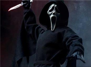 ۱۲ فیلم ترسناک اسلشری برتر که مو بر تنتان سیخ می‌کنند