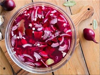 طرز تهیه ترشی پیاز قرمز و سفید مرحله به مرحله