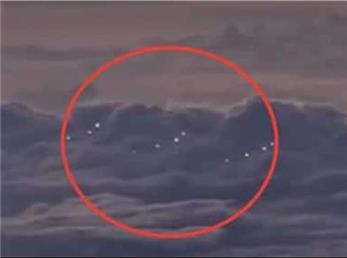 حیرت خلبان از صحنه ای عجیب بر فراز اقیانوس + فیلم