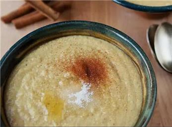 خوشمزه و مقوی؛ طرز تهیه حلیم مرغ با بلغور گندم