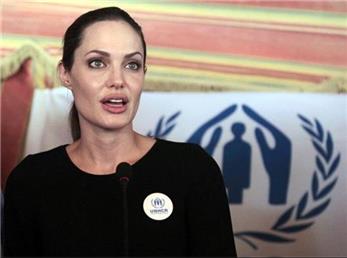 واکنش آنجلینا جولی به حمله روسیه به اوکراین