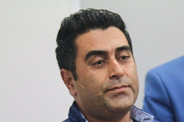 مهرداد آبسالان کارگردان و بازیگر تئاتر