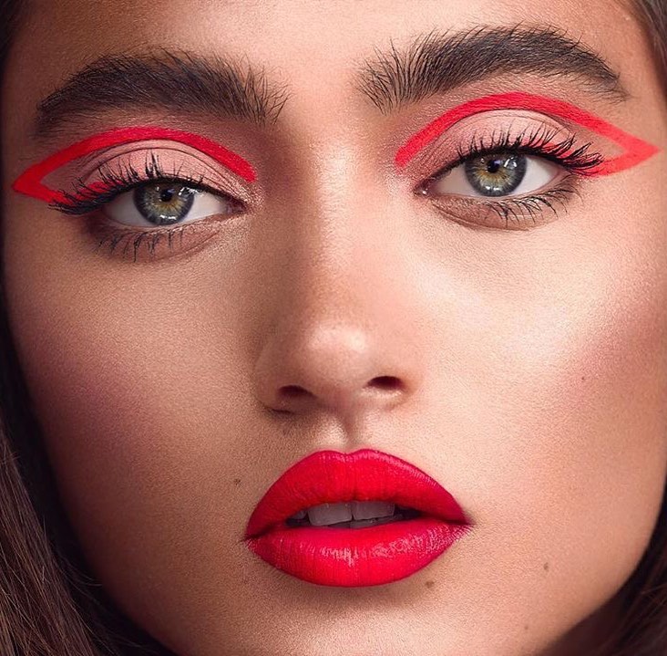 آرایش مناسب ابروهای طبیعی