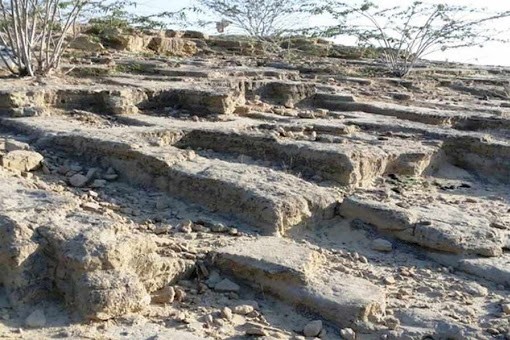 ثبرستان جن ها