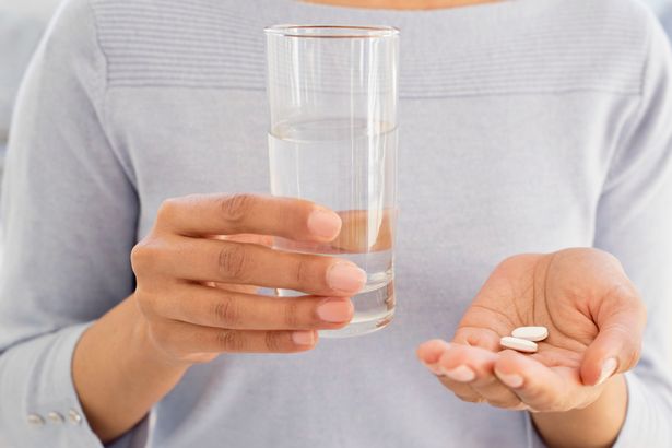 علائم میگرن چیست؟ نحوه درمان میگرن