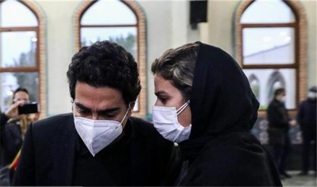 سحر دولتشاهی در مراسم خاکسپاری استاد شجریان